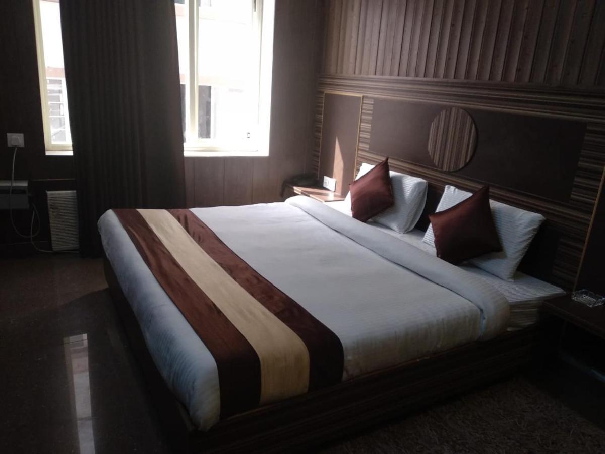 Hotel Pardesi Haridwar Luaran gambar