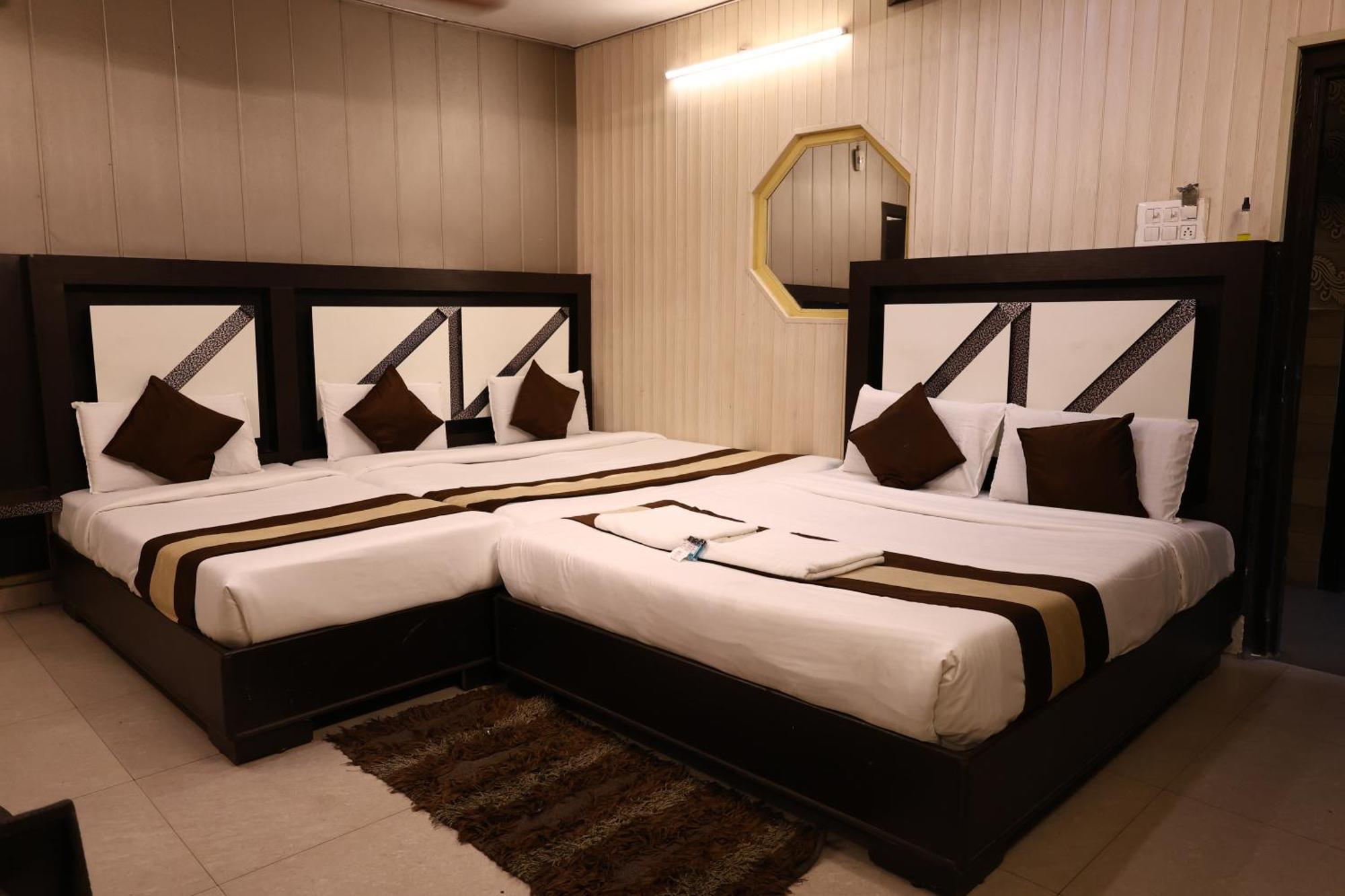 Hotel Pardesi Haridwar Luaran gambar