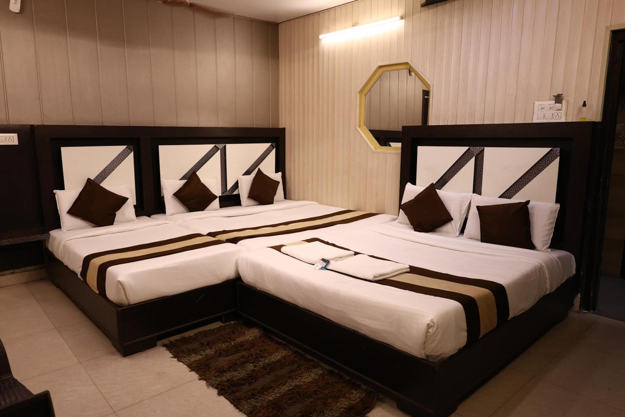 Hotel Pardesi Haridwar Luaran gambar
