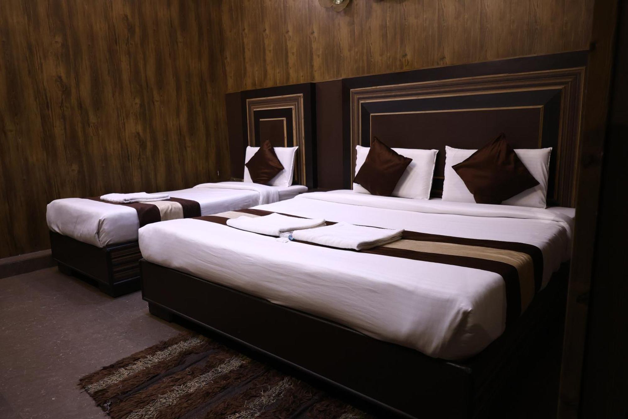 Hotel Pardesi Haridwar Luaran gambar
