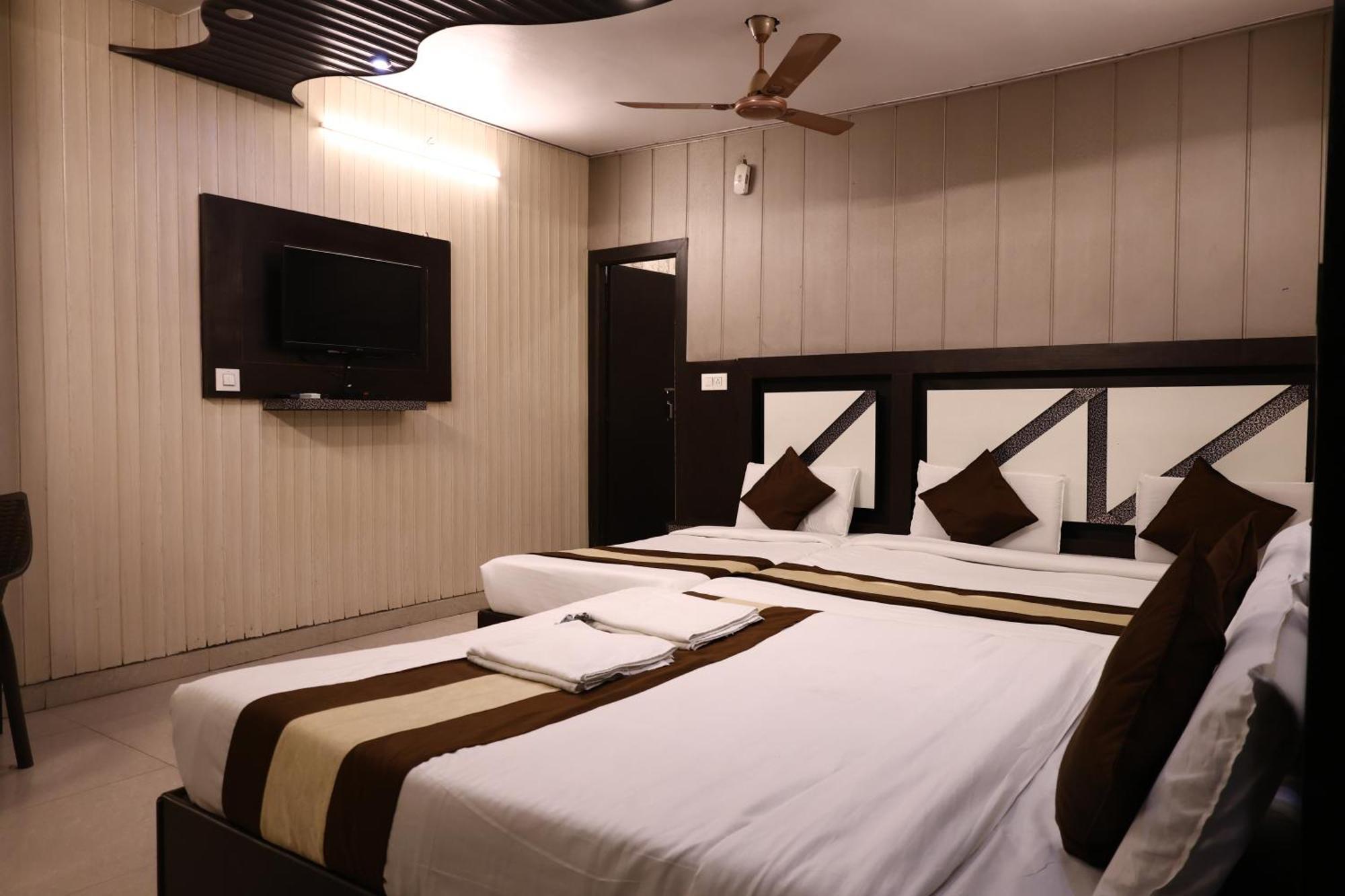 Hotel Pardesi Haridwar Luaran gambar