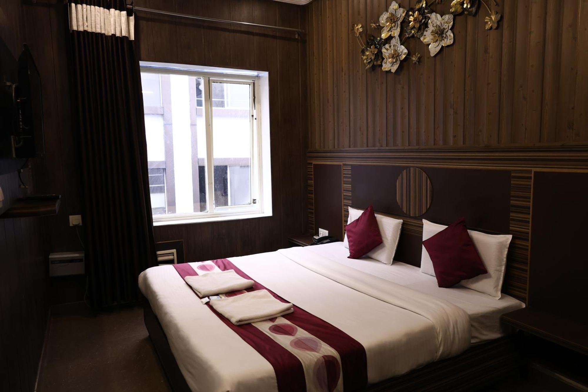Hotel Pardesi Haridwar Luaran gambar