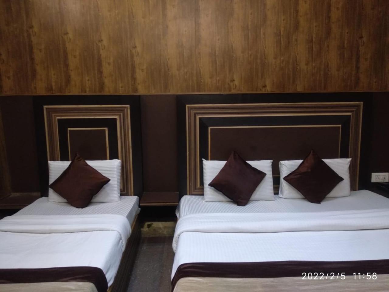 Hotel Pardesi Haridwar Luaran gambar