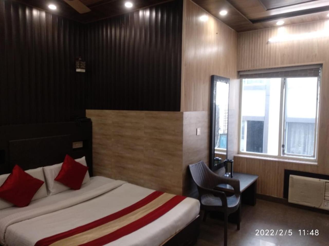 Hotel Pardesi Haridwar Luaran gambar