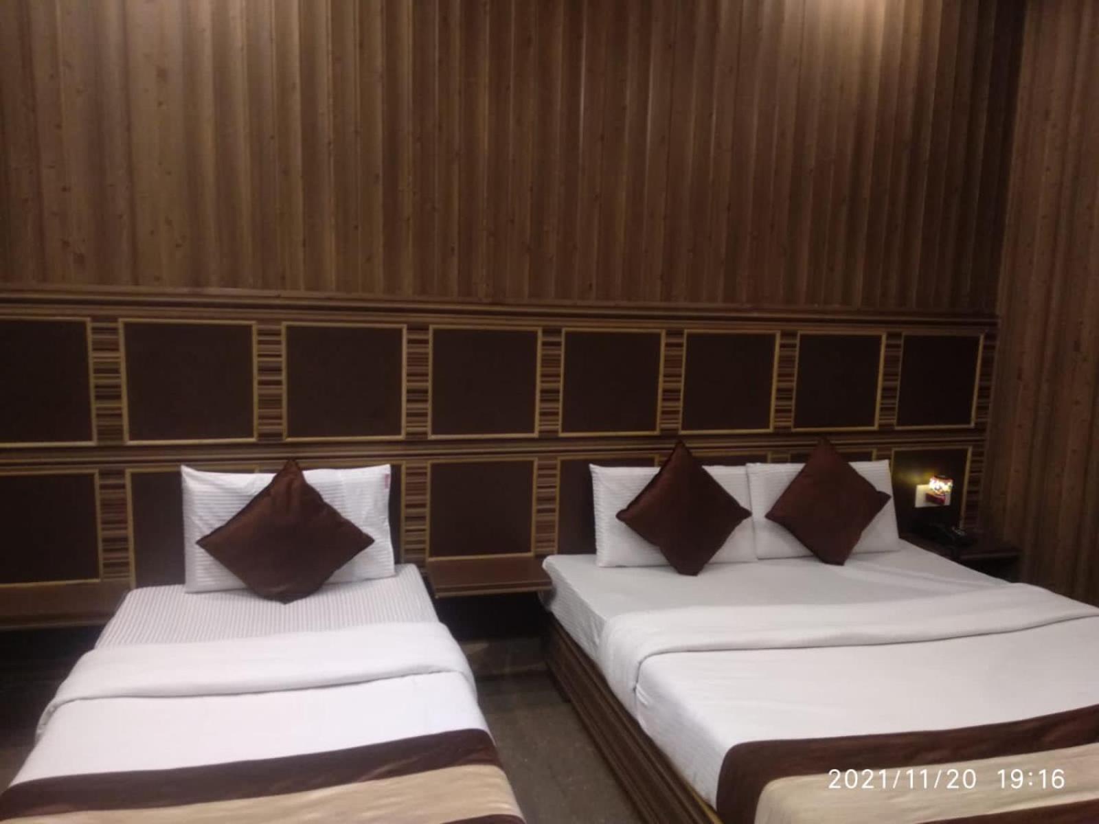 Hotel Pardesi Haridwar Luaran gambar