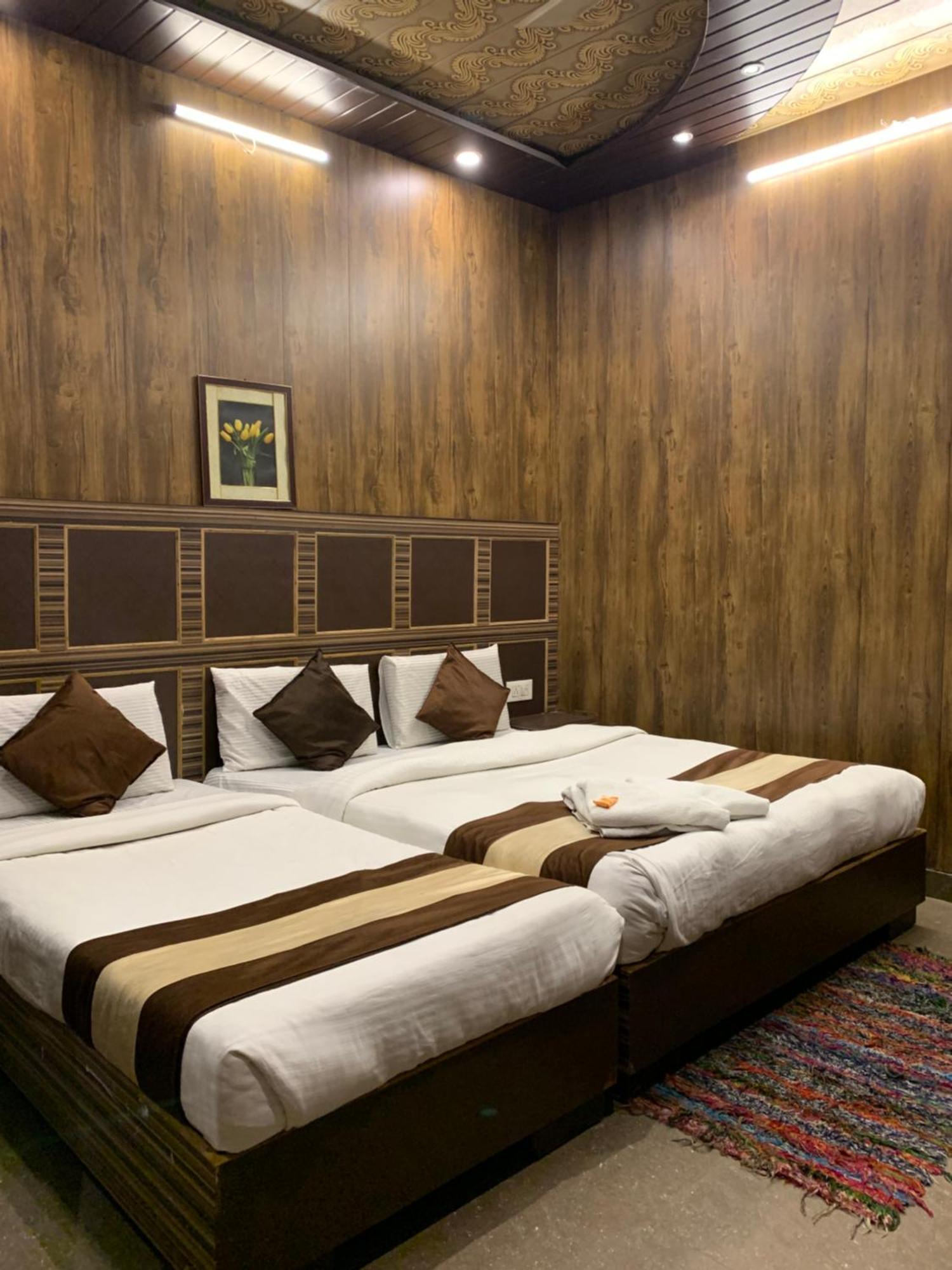 Hotel Pardesi Haridwar Luaran gambar
