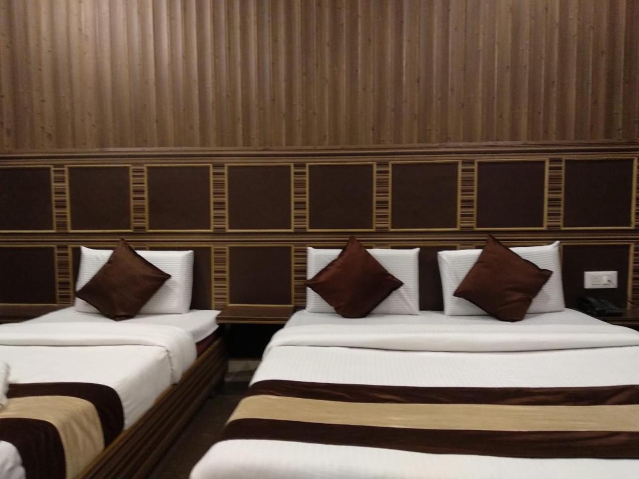 Hotel Pardesi Haridwar Luaran gambar