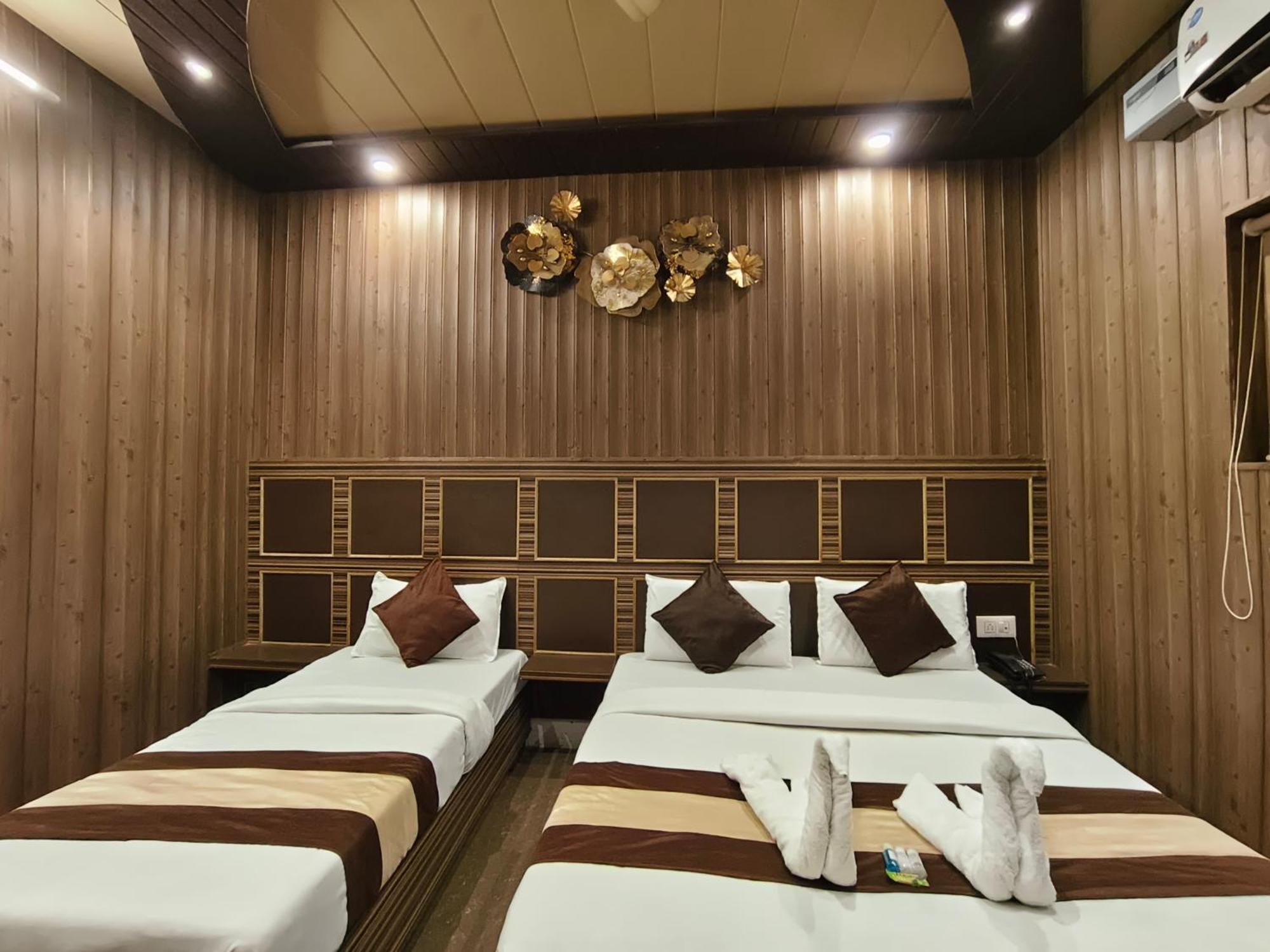 Hotel Pardesi Haridwar Luaran gambar