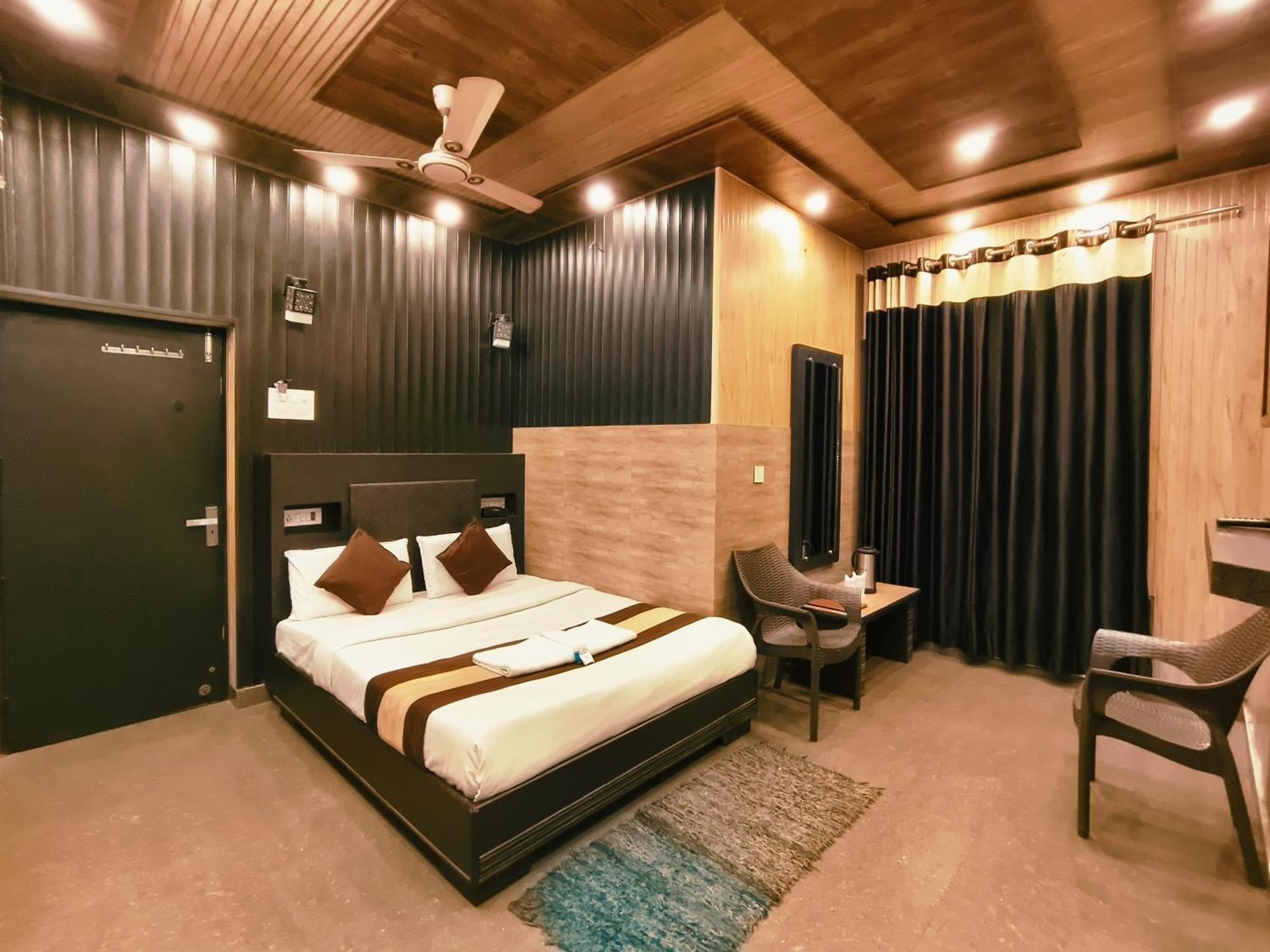 Hotel Pardesi Haridwar Luaran gambar